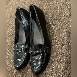 A2 By Aerosoles Women’s 9 Black Soft Leather Slip On wedge heel rubber sole EUC